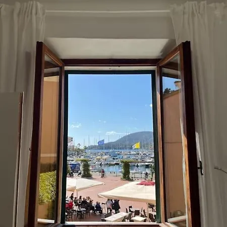 A Casa Di Nonna Anna Apartmán Porto Azzurro